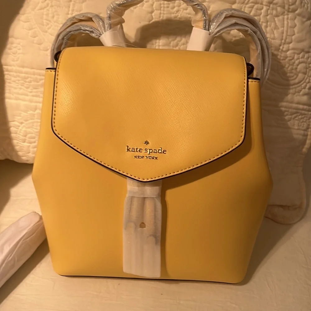 🎉 Host Pick 🎉 Kate Spade Lizzie Medium Backpack in Daybreak